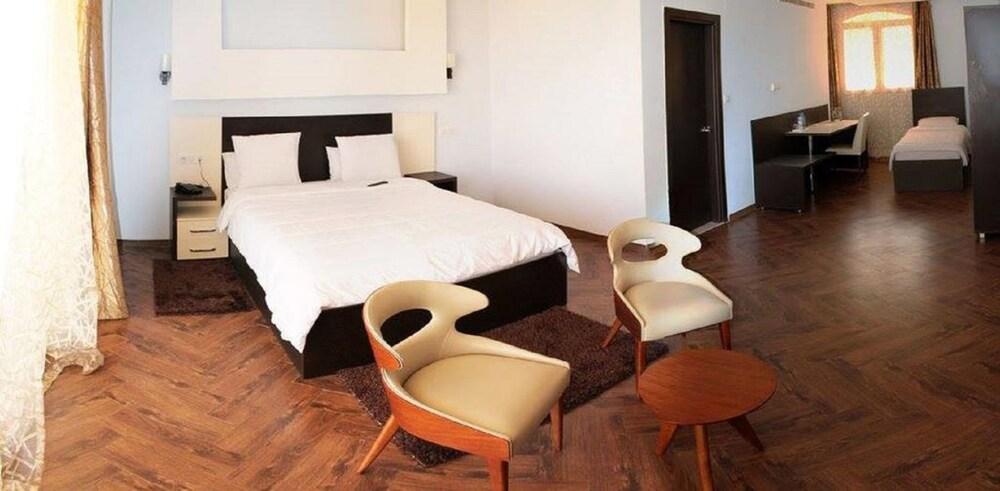 Ikram El Dhayf Otel Algiers Dış mekan fotoğraf