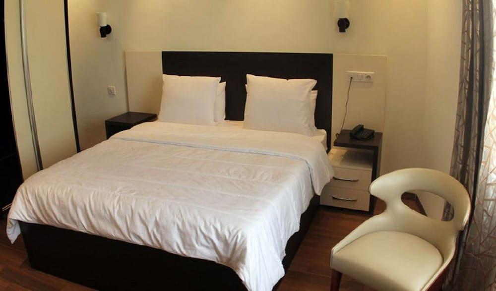 Ikram El Dhayf Otel Algiers Dış mekan fotoğraf